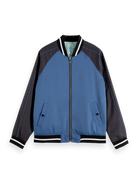 Reversible and ready to switch up your style, this bomber jacket offers two distinct looks. One side features a bold print, while the other showcases a sleek, solid colour, giving you effortless versatility for any occasion.

100% Polyester

Regular fit